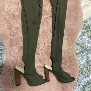 Simmons thigh high boots